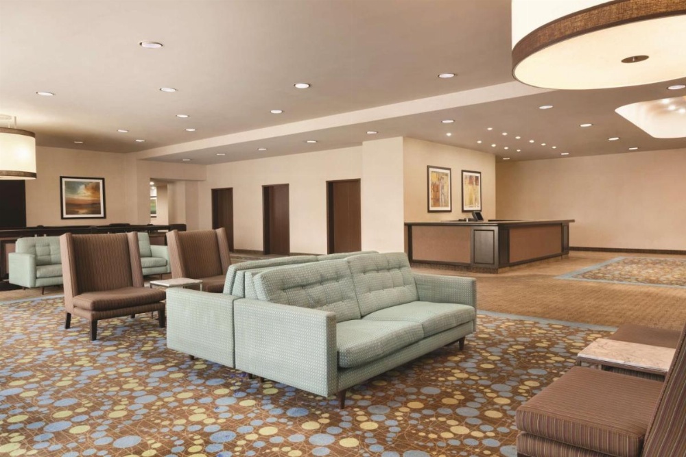 Radisson Hotel Fresno Conference Center Image 13