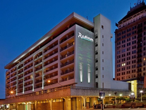 Radisson Hotel Fresno Conference Center image 19
