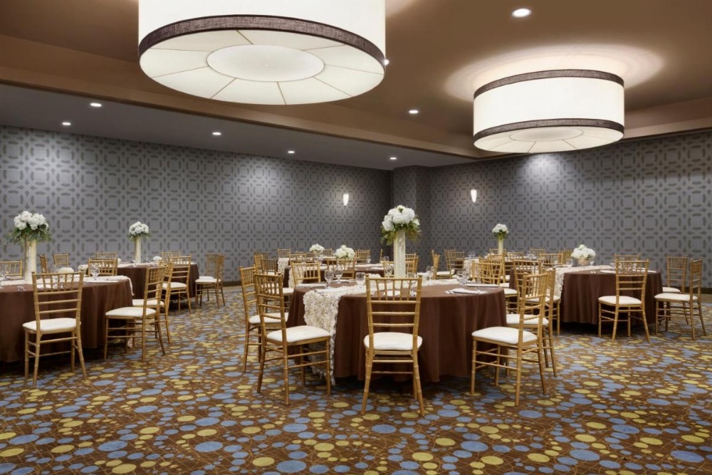 Radisson Hotel Fresno Conference Center Image 39